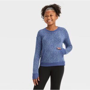 All in Motion Girls cropped long sleeve top blue with animal print pattern M 8